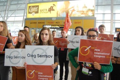 World writers community urges Moscow to free Ukrainian and other prisoners of conscience #LetMyPeopleGo